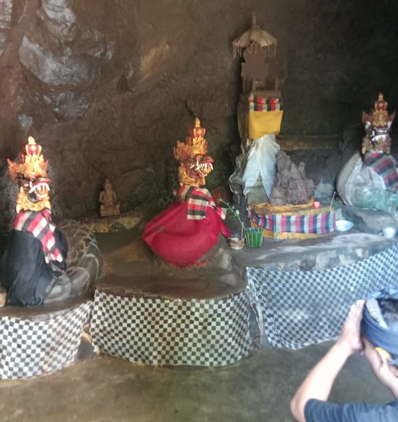 podiumnews.com-Pura Bukit Sinunggal, Wisata Spritual Bebas Sampah Plastik